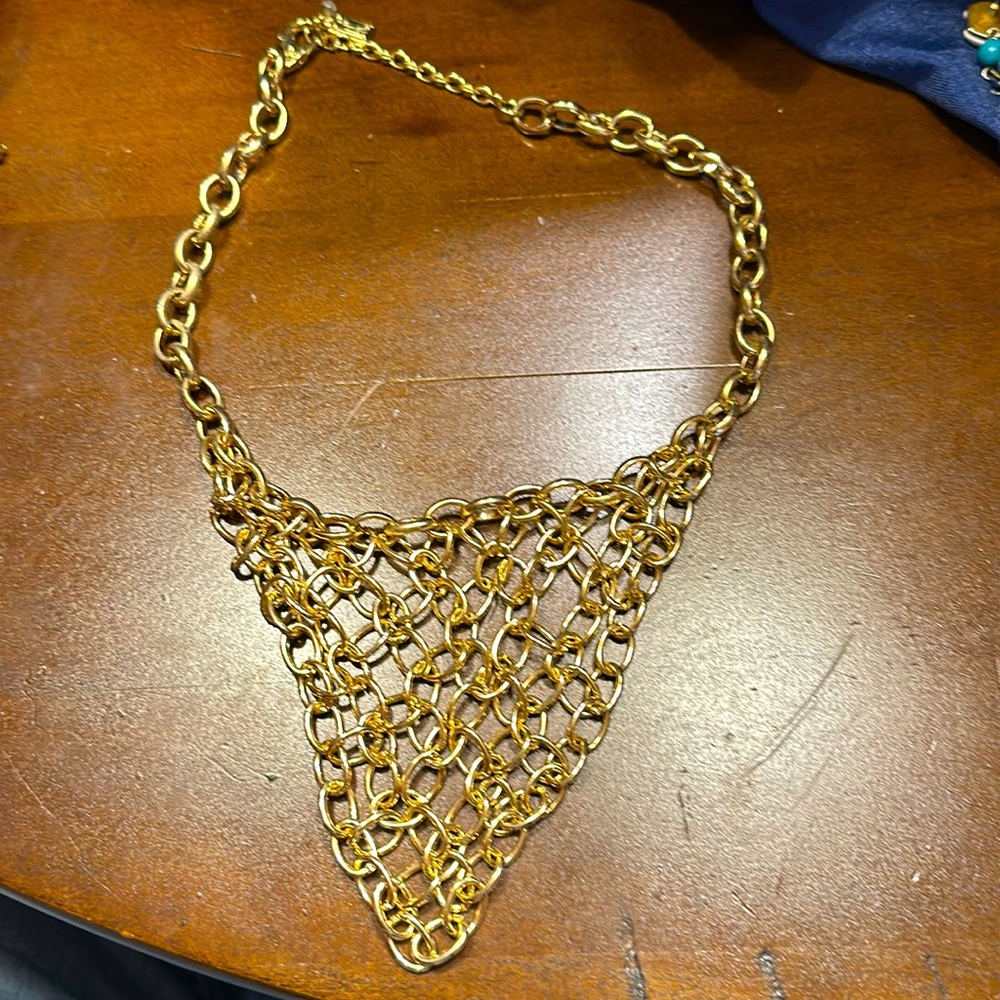 Gorgeous women’s 20 inch gold plated necklace